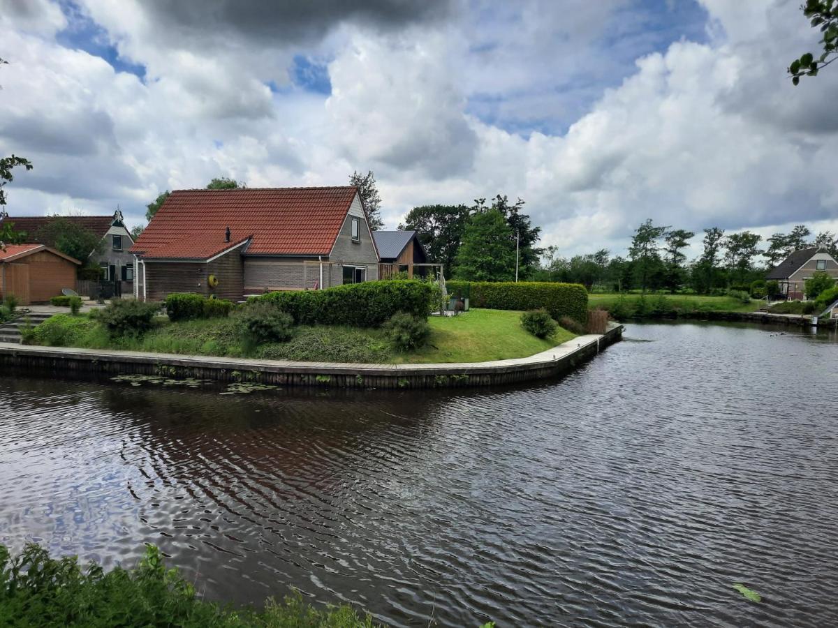OudwoudeWaterhuis Friesland别墅 外观 照片