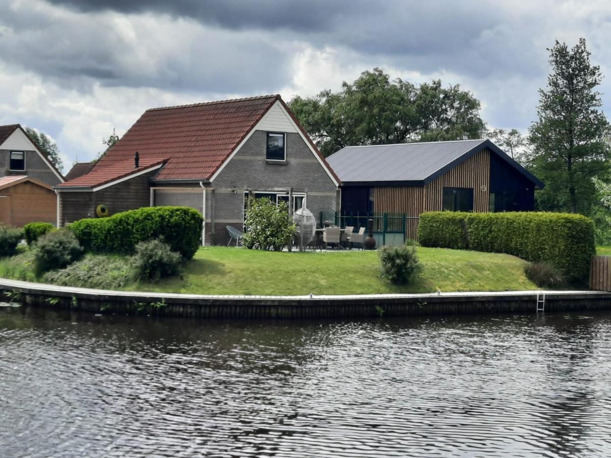 OudwoudeWaterhuis Friesland别墅 外观 照片